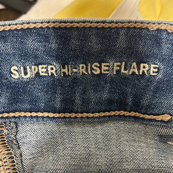 American Eagle Outfitters Super Hi-Rise Flare jeans - Picture 8 of 9